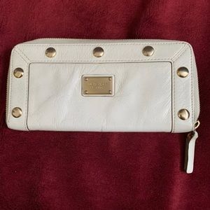Michael Kors zip wallet